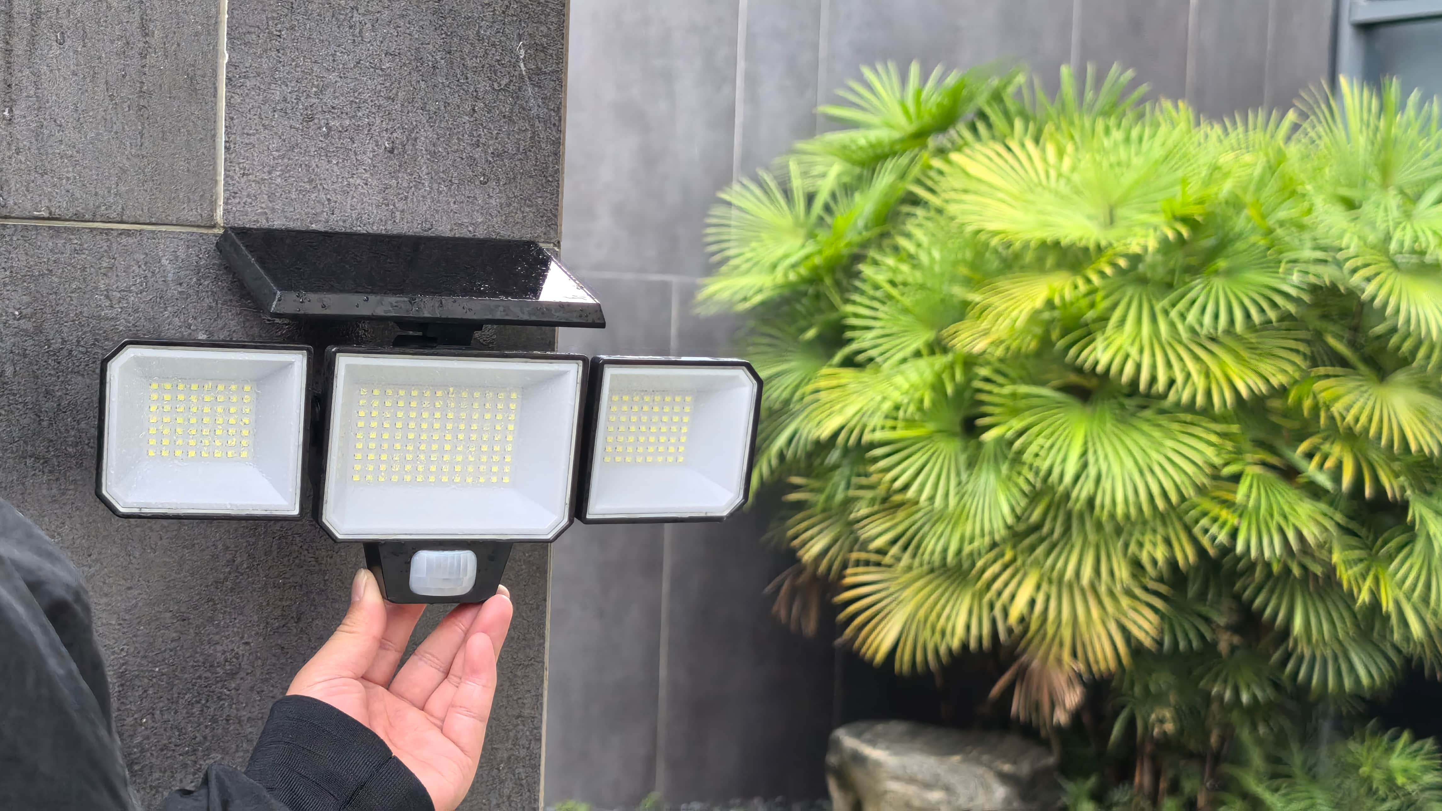 Light Up Your Nights, Not Your Bills: Meet Your New Outdoor Guardian