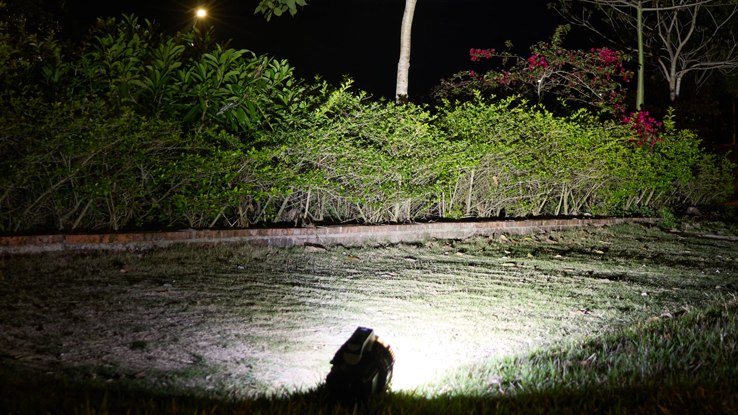 Hykoont LS018 Multi-Function Flashlight: The Ultimate Companion for Hiking and Camping