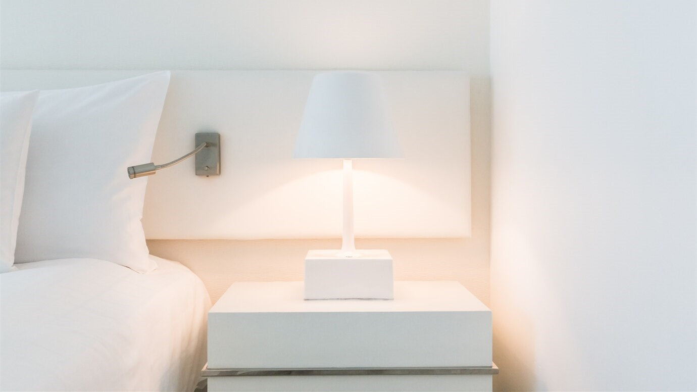 How To Create Cozy Bedroom? Choosing Right Modern Bedroom Light Fixtures
